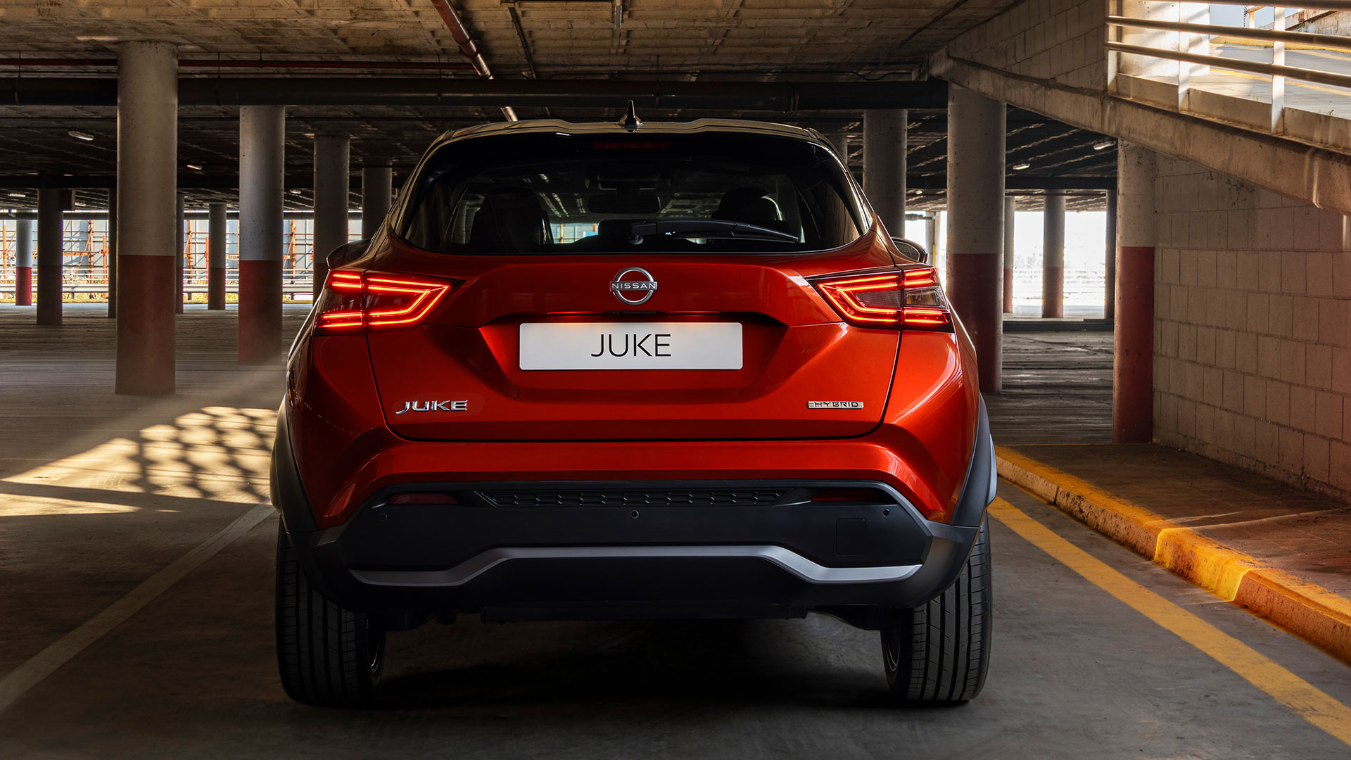 Nissan JUKE exterior rear design video loop